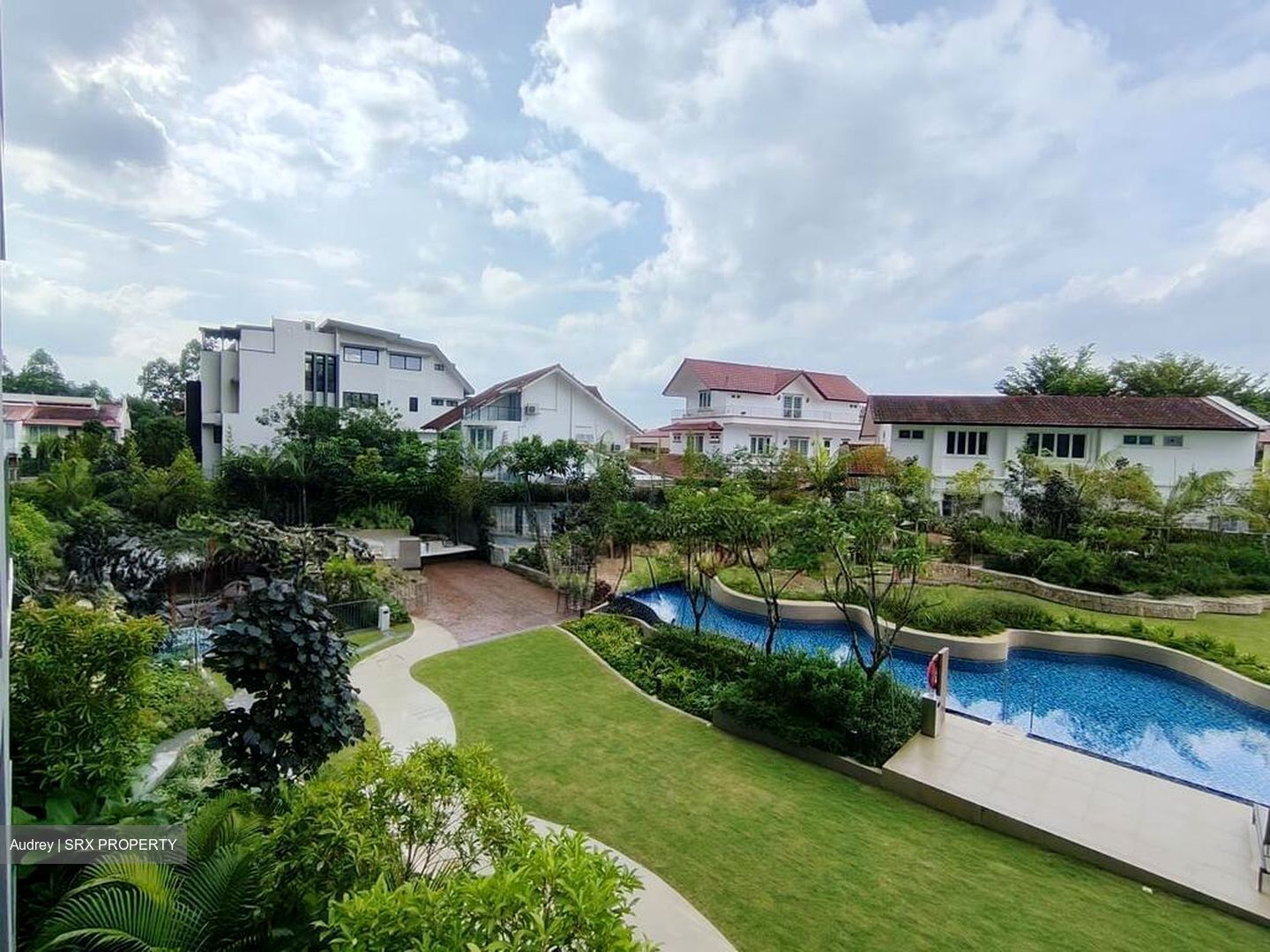 Amo Residence (D20), Apartment #517527091